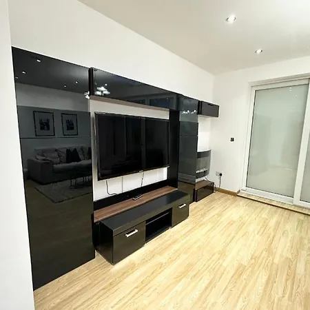 Modern Room In Spacious Home Londres Exterior foto